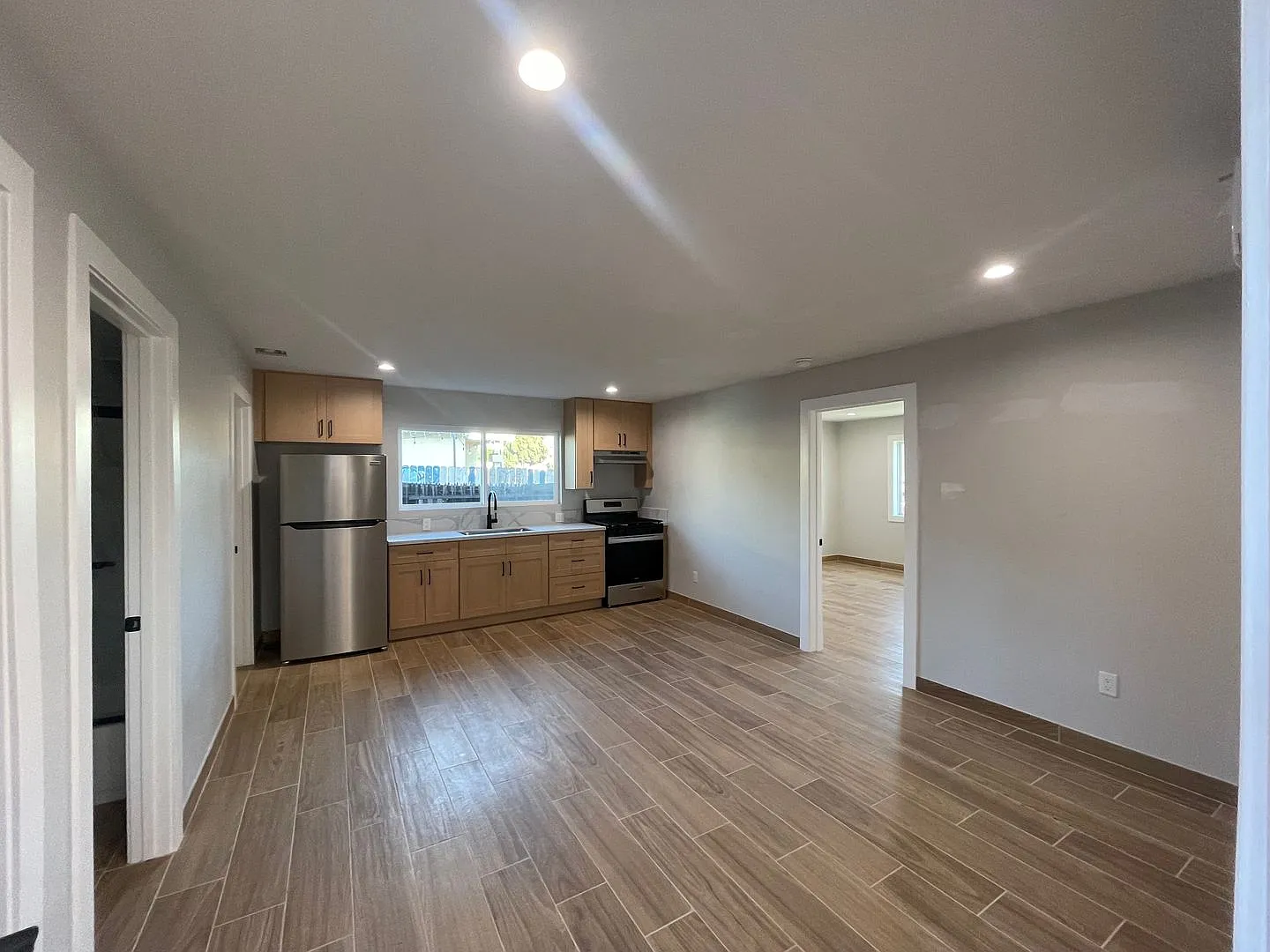 4620 Compton Ave LLC — Photo 1