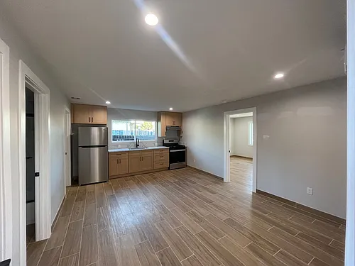 4620 Compton Ave Photo 1
