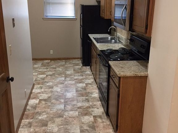 2nd image of 104 S 5th St APT C