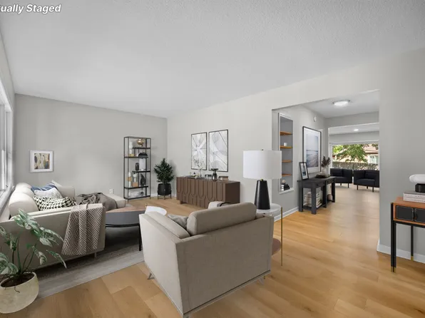 413 18th Pl, West Des Moines, IA 50265