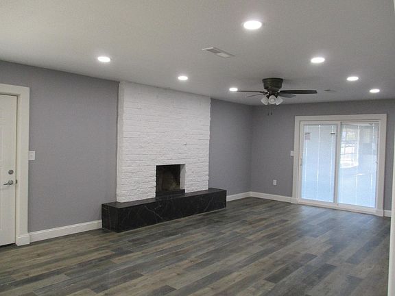 2nd image of 1205 N Center St