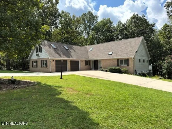21 Rolling Green Ct, Fairfield Glade, TN 38558