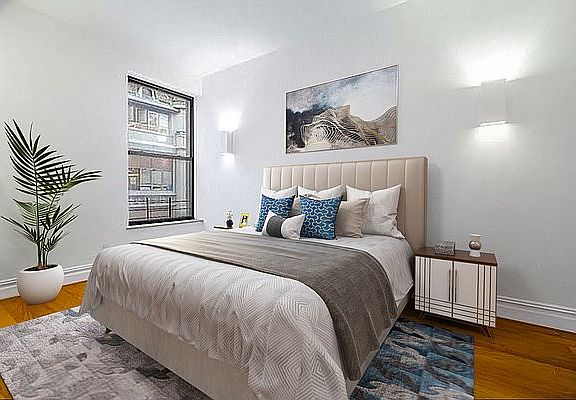 4th image of 154 W 70th St APT 7K