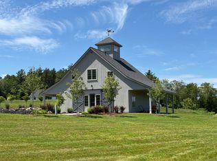 127 Tracy Rd, New London, NH 03257