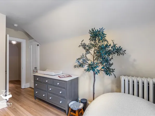 116-33 Union Turnpike image 26 of 40