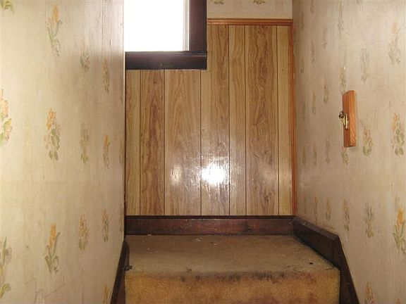 2nd image of 53 & 55 E Mapledale Ave