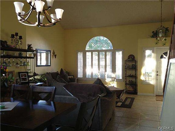 4th image of 25425 Birchtree Dr