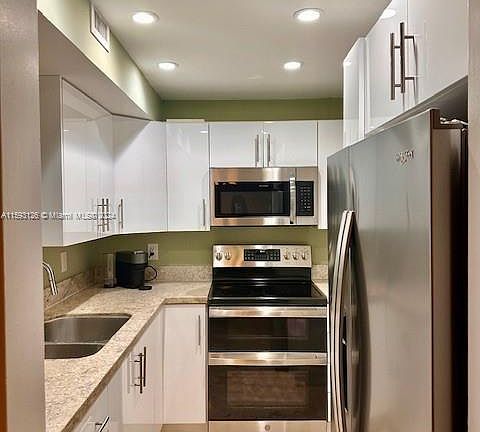 5th image of 1200 West Ave APT 431
