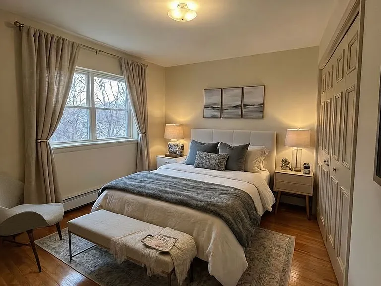 Annawan Street Apartments — Photo 18