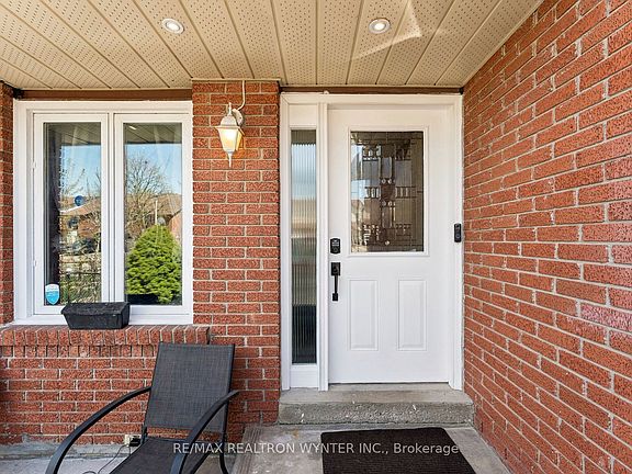 2nd image of 386 Hansen Rd N