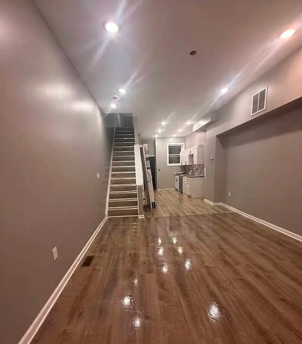 4 bed, 1200 sqft, $1,750 — Photo 1