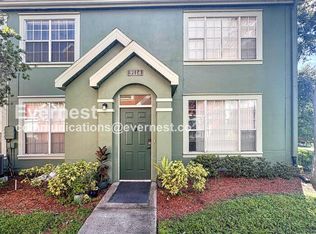 9114 Lake Chase Island Way, Tampa, FL 33626