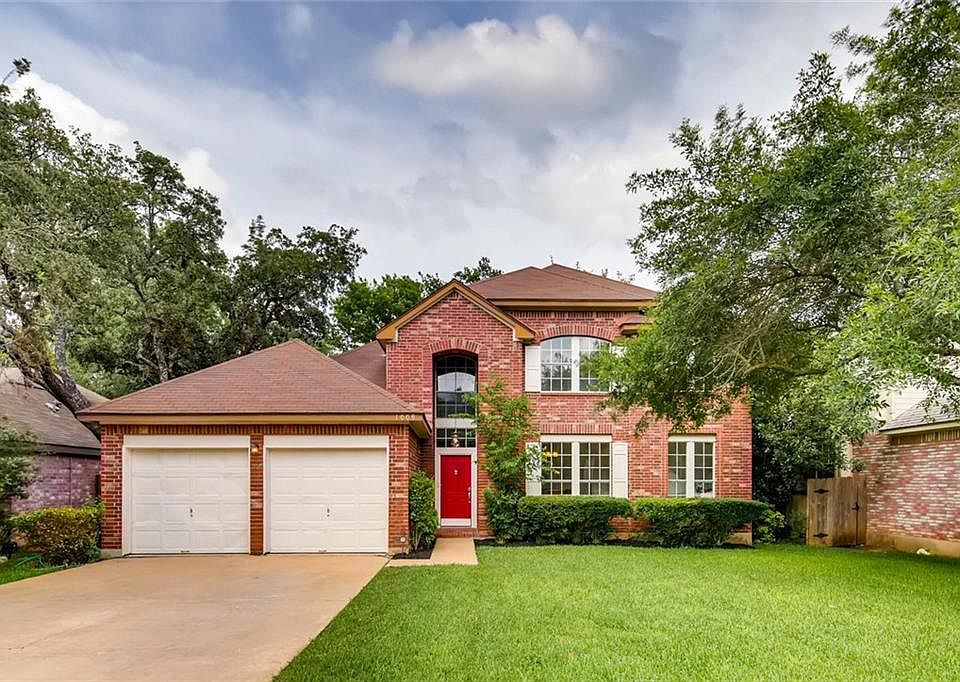 1st image of 1009 Oakwood Blvd