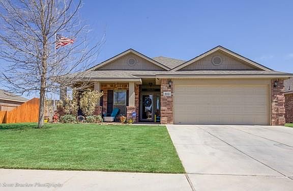 2nd image of 812 Nolan Ryan Dr
