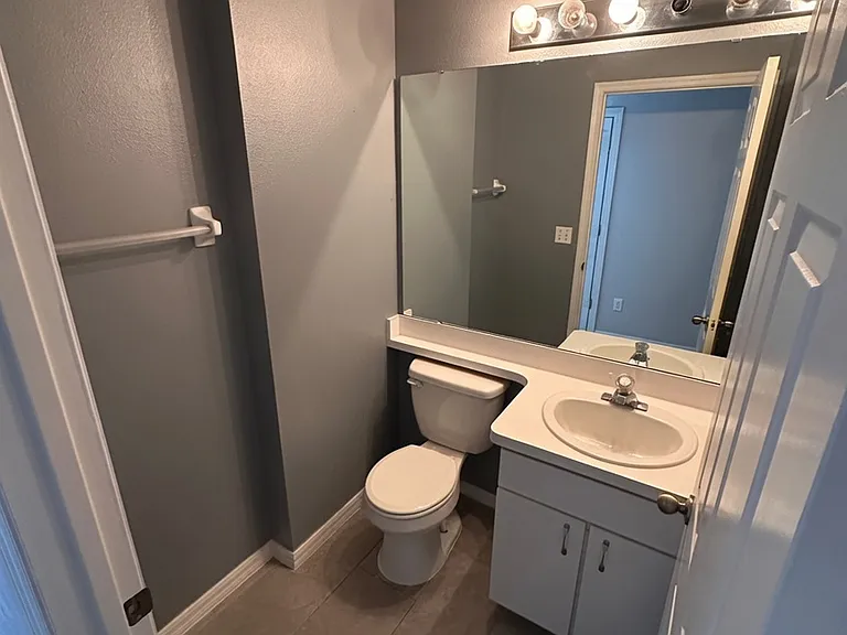 12550 Castlemain Trl — Photo 6