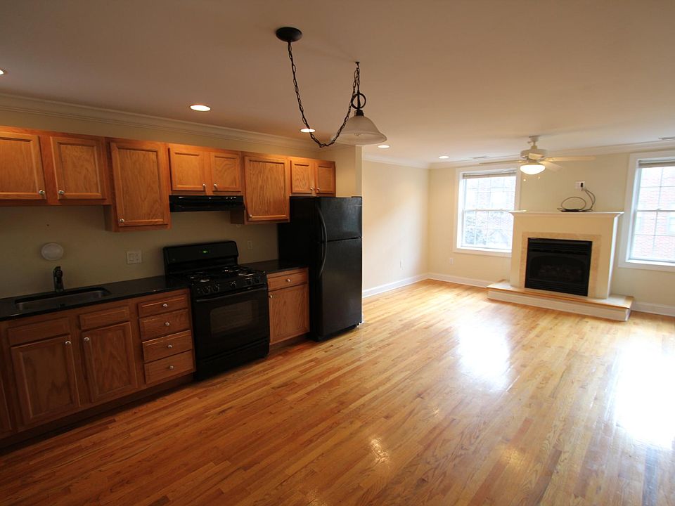1st image of 509 S 17th St Floor 2/3
