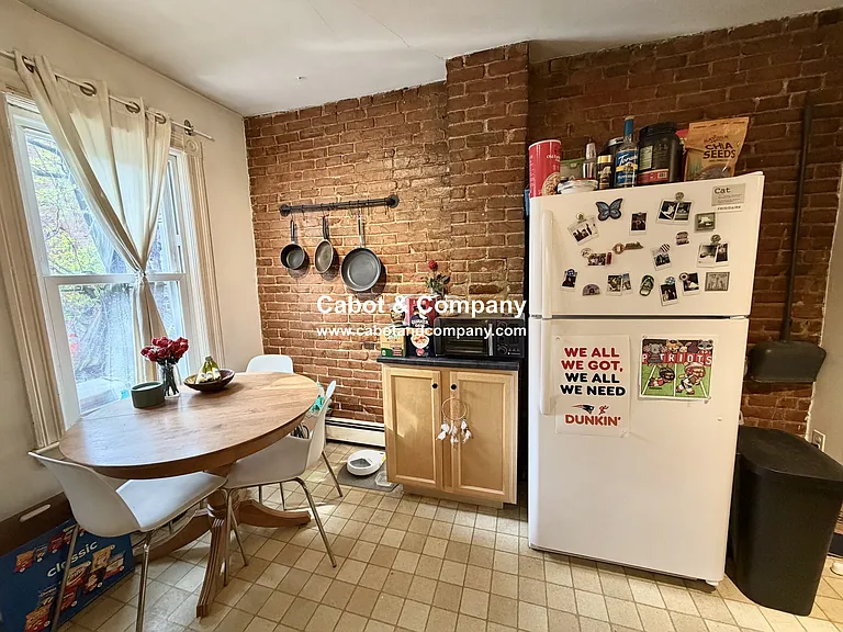 16 Mead St #1 — Photo 4