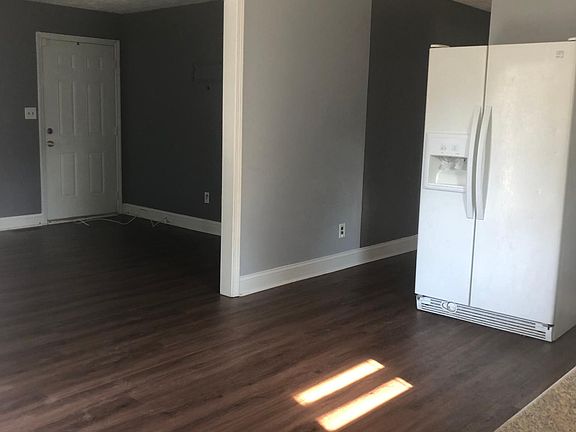 5th image of 663 Lincoln Dr