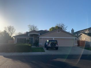 9045 Ancestor Dr, Elk Grove, CA 95758