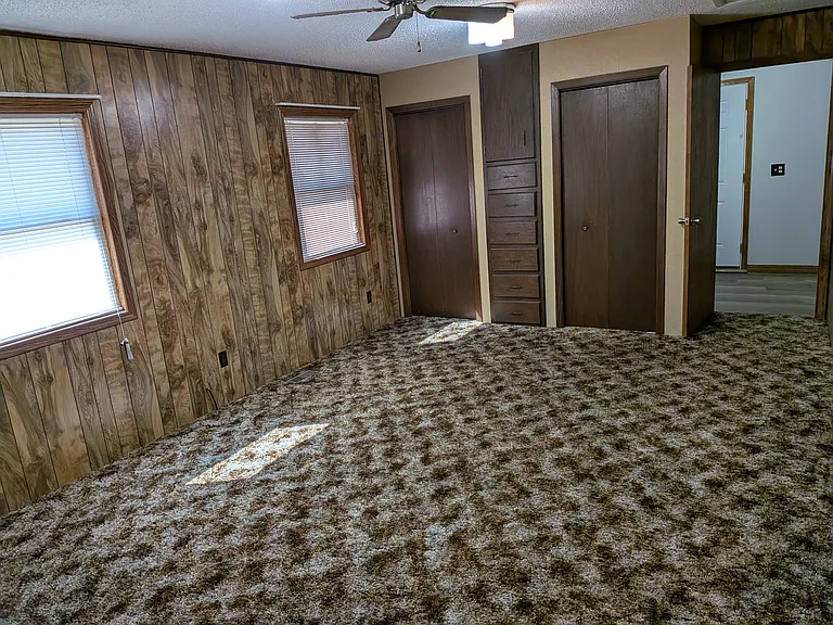 207 Walnut St — Photo 16