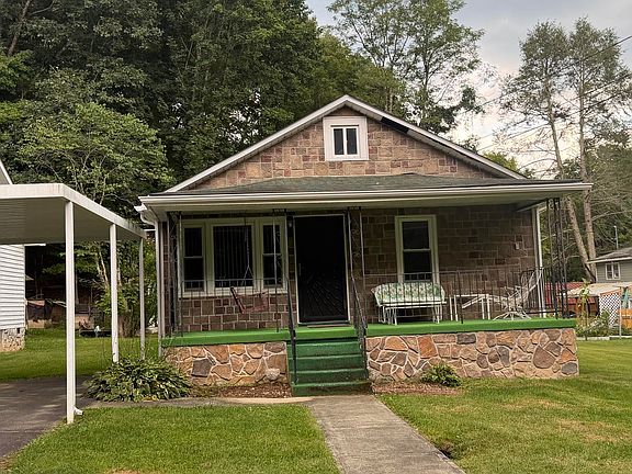 2nd image of 286 Branch St