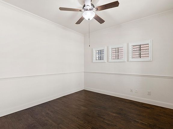 3rd image of 1022 Edgefield Ln