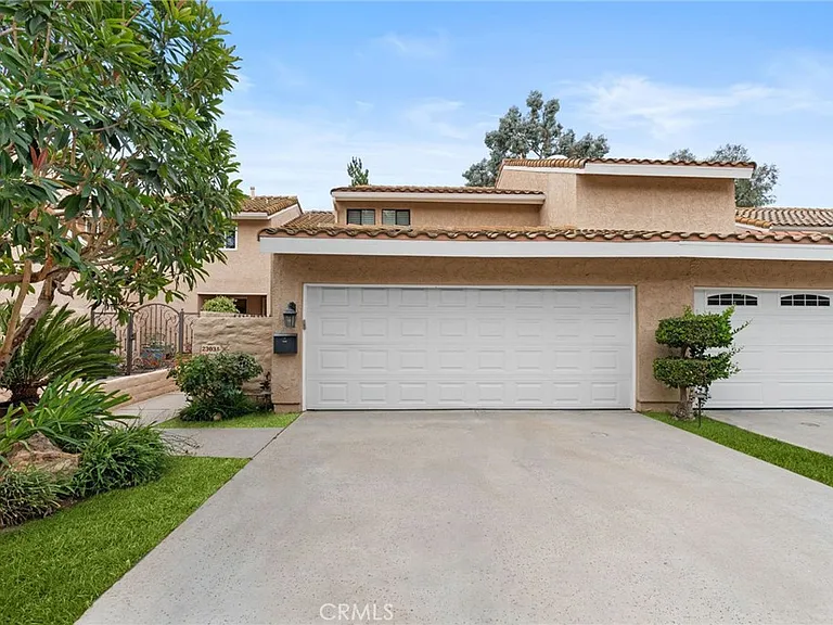 23034 Park Sorrento — Photo 10