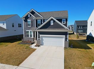 795 Ford Mill Dr, Saline, MI 48176