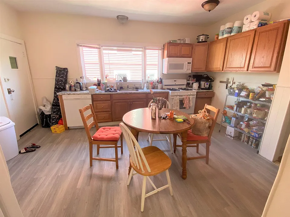 130 Cedar St #2