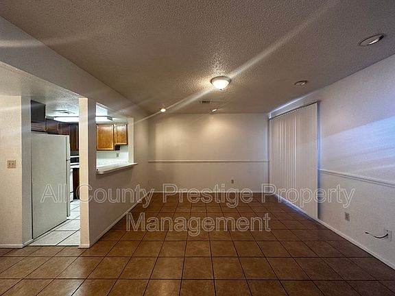 5th image of 1831 W Mulberry Dr Unit 124