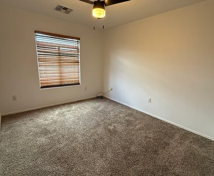 2429 E Calle Joya De Ventura — Photo 13