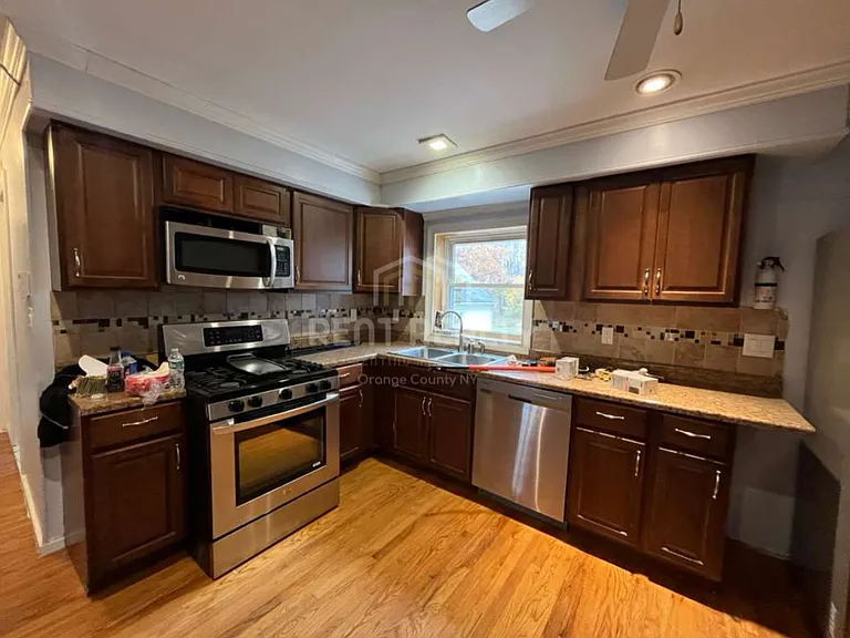 33 Hudson Rd — Photo 5
