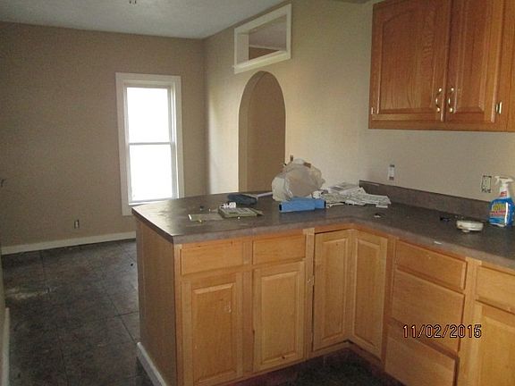 5th image of 612 Leland Ave