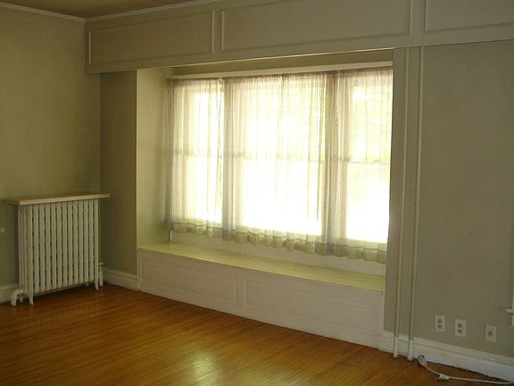 Living Room Big Beautiful windows