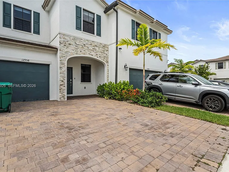 12958 SW 231st St — Photo 37