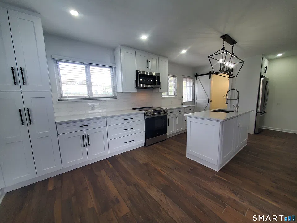 10 Silver St #1