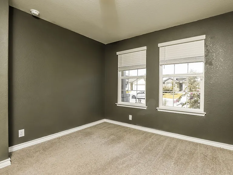 6830 Whisper Grv — Photo 15