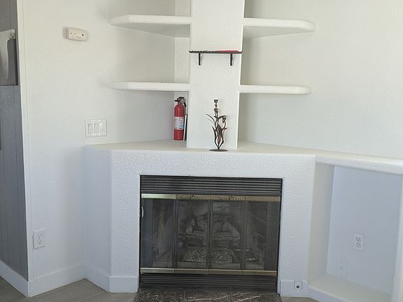 5th image of 1101 S Carbon Ave #20