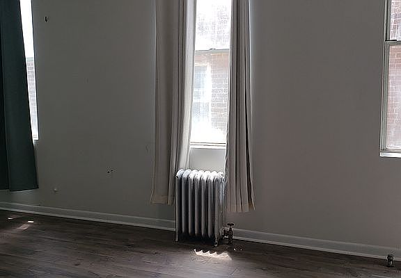 5th image of 40-02 28th Ave #3