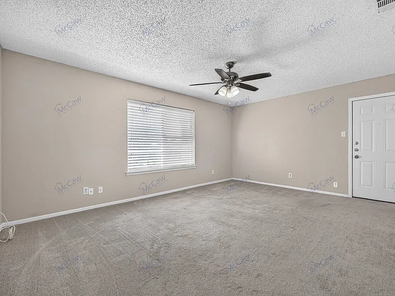 7761 Sable Ln — Photo 14