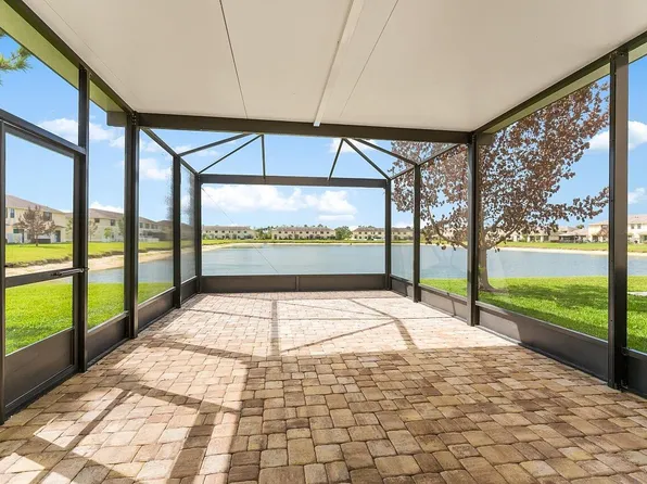 10156 W Villa Circle, Vero Beach, FL 32966