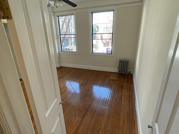 4th image of 2385 California St APT 1