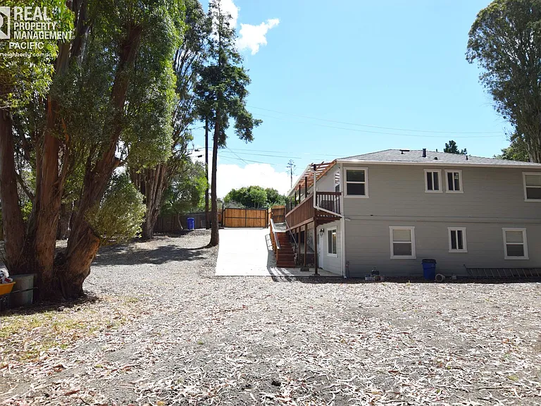 1835 Bonita Road — Photo 18