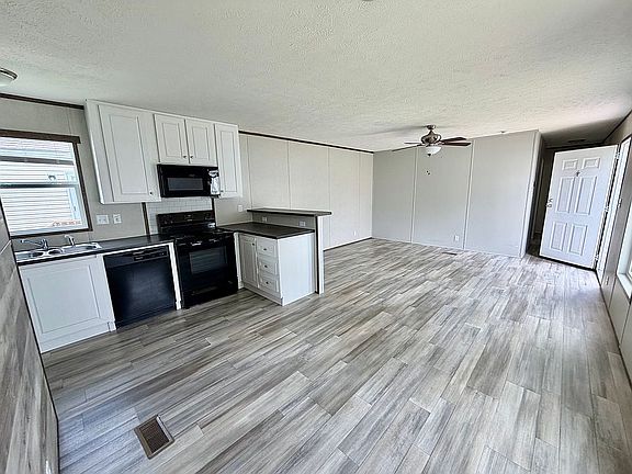 5th image of 119 Daisy St