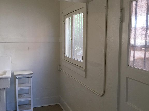 5th image of 1284 W Sunset Blvd APT F