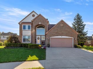 6688 Fox Path, Canton, MI 48187