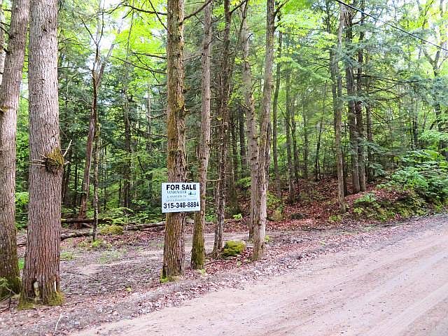 1st image of 680 Lily Lake Rd