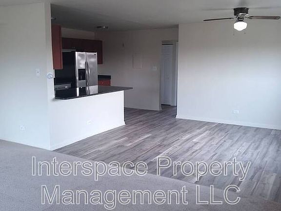 5th image of 9957 S Cicero Ave APT 308