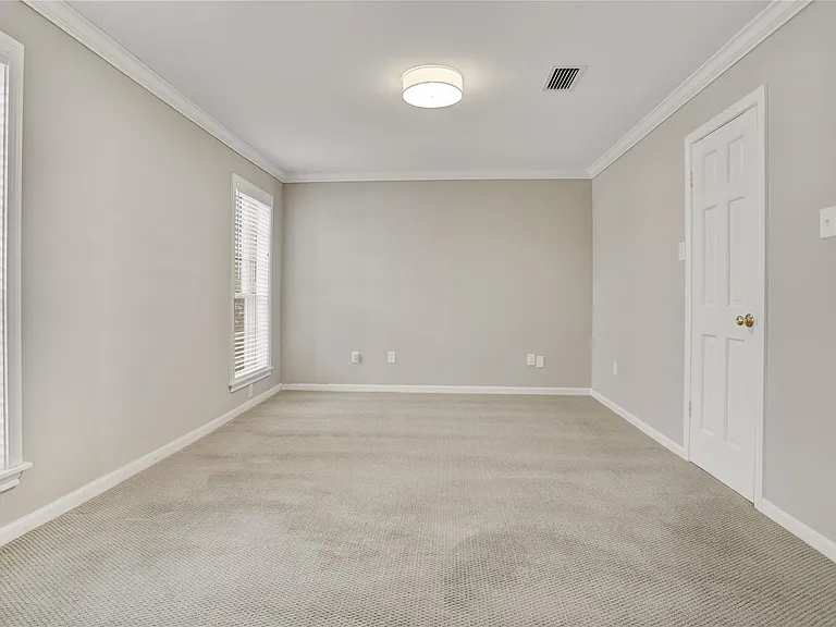 7514 Olympia Dr — Photo 15