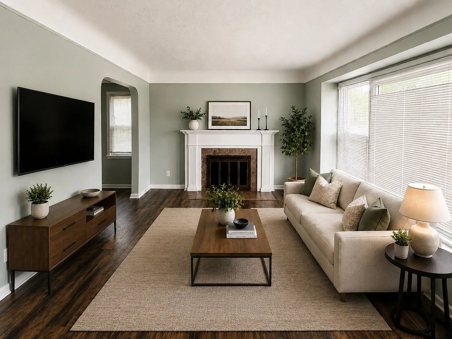 Move-In Ready 3-Bedroom Home with 1.5 Baths and Spacious Living Areas — Photo 1